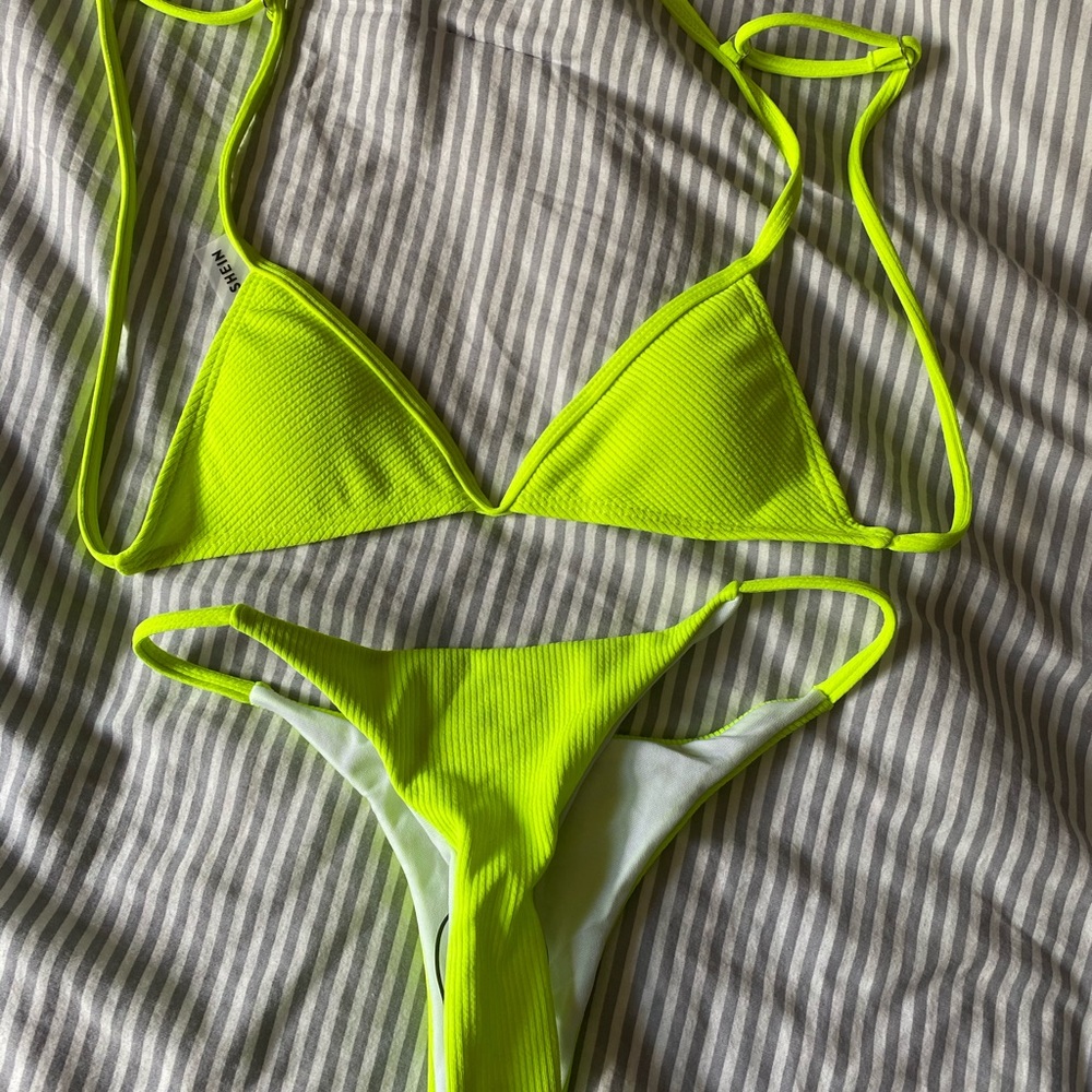 SHEIN neon ribbed triangle bikini